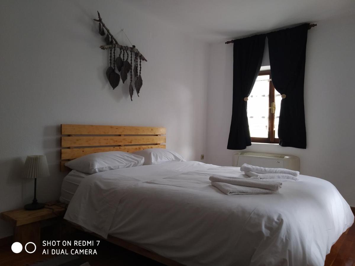Hotel Xenonas Souliou à Samonída Extérieur photo
